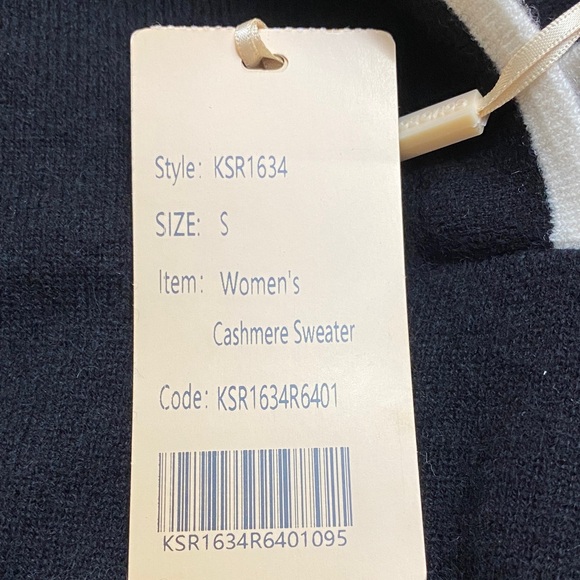 Chic 100% Cashmere Black V-Neck Sweater with White Trim - Picture 7 of 8